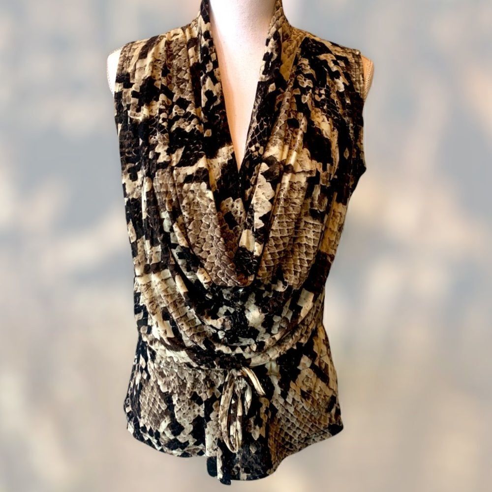 🎄Juliette Snakeskin Print Peplum Top